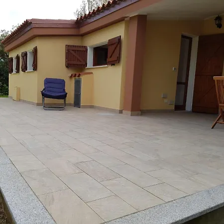 Dom wakacyjny Casa Anna *